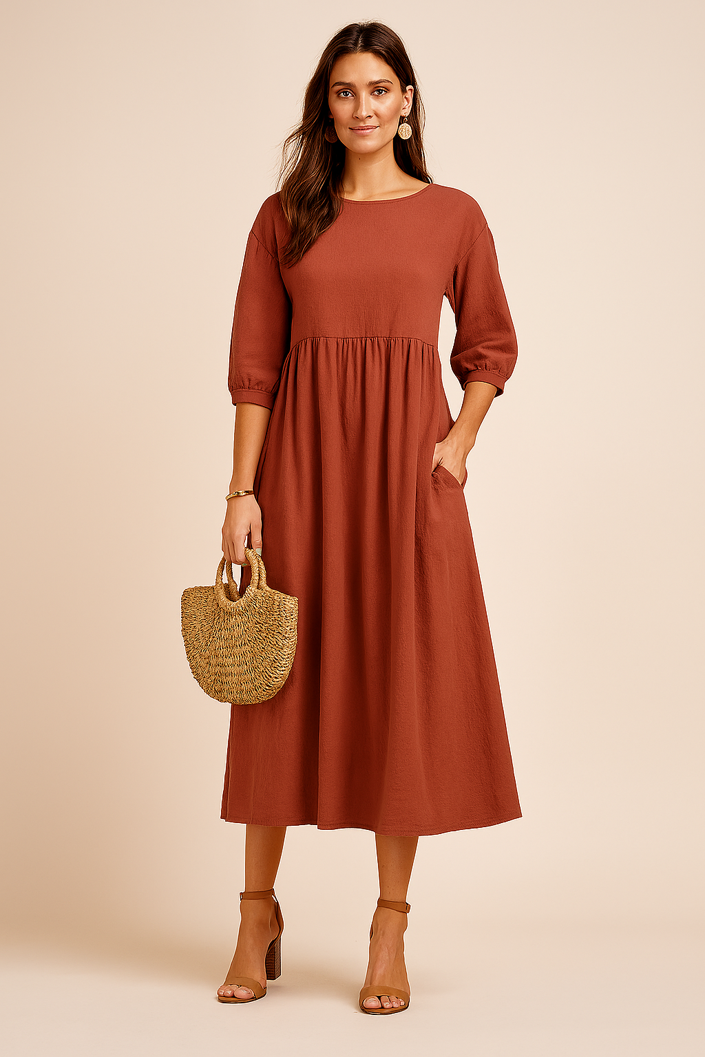 Amabel | Elegant midikjole med 3/4 ærmer 8