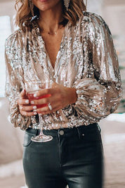 Amelia Glamour Bluse med Glitrende Stof og Elegant Pasform 1