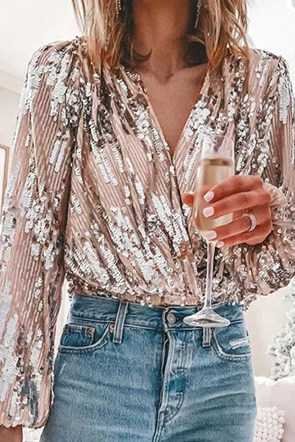 Amelia Glamour Bluse med Glitrende Stof og Elegant Pasform 4