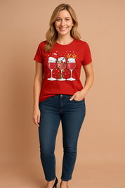 Caroline T-shirt | "Kære julemand, kom med vin" 1