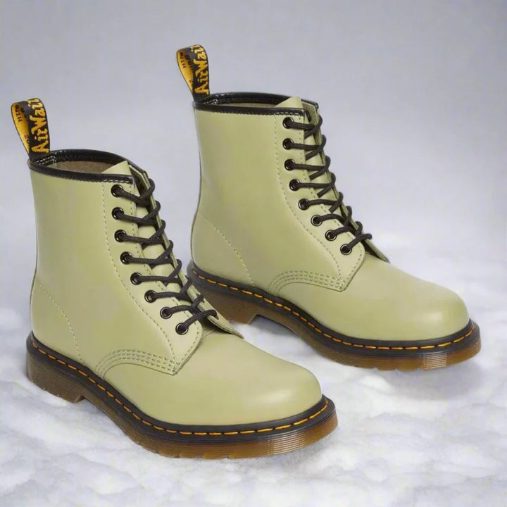 Damen Combat Boots im klassischen Design 4