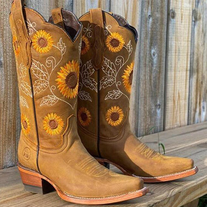 Damen Cowboystiefel mit Sonnenblumen-Stickerei – Western Stil und Komfort 1