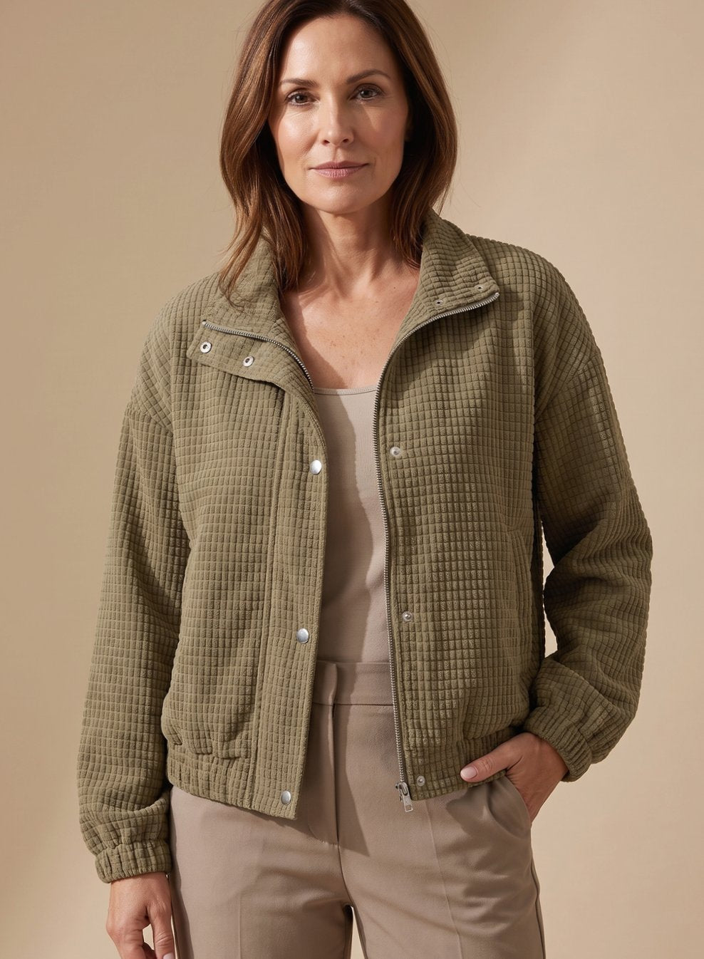 Damen Kurze Jacke mit Waffelstruktur und Stehkragen für Übergangszeit 5