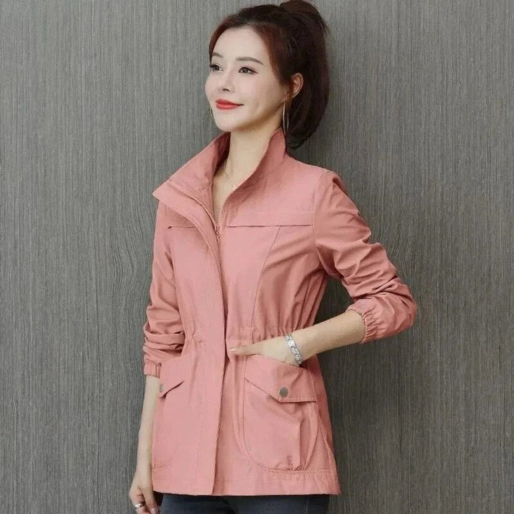 Damen Leichte Übergangsjacke Kurzjacke Atmungsaktiv mit Reißverschluss und Stehkragen 4