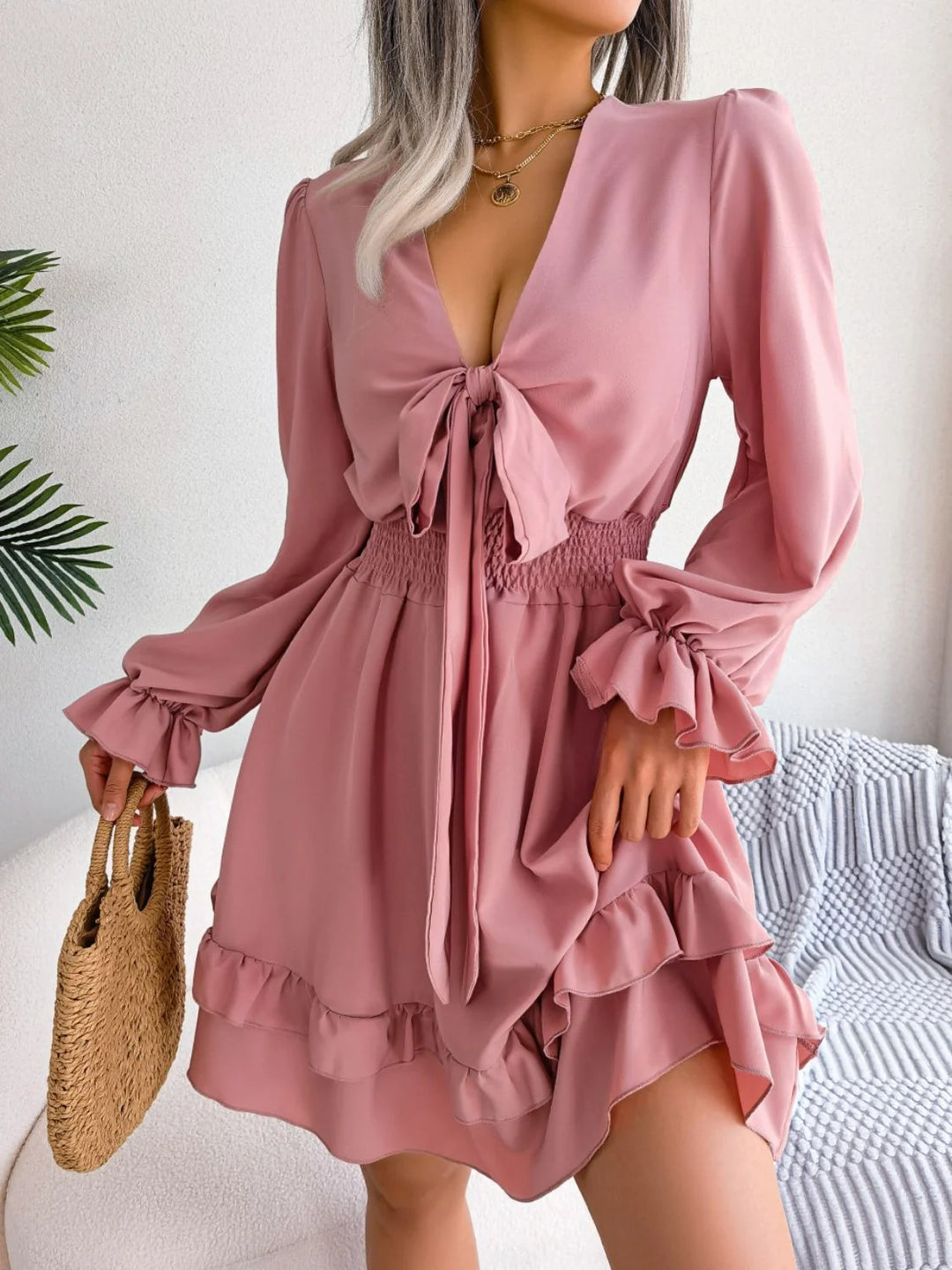 Damen Minikleid mit Bindeband und Volantärmeln 0