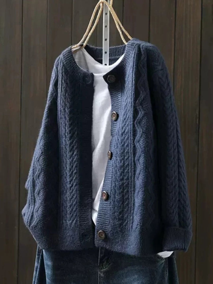 Damen Oversized Cardigan mit Zopfmuster und Knopfleiste für Herbst und Winter 3