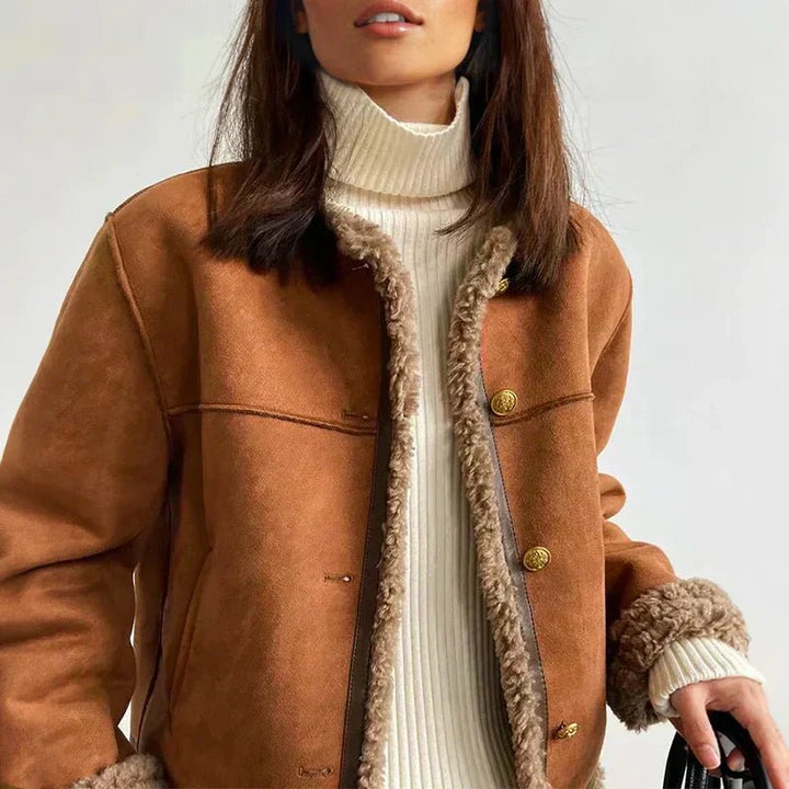 Damen Oversized Kunstschaffell-Jacke mit Sherpa-Futter und Knopfleiste für Herbst und Winter 3