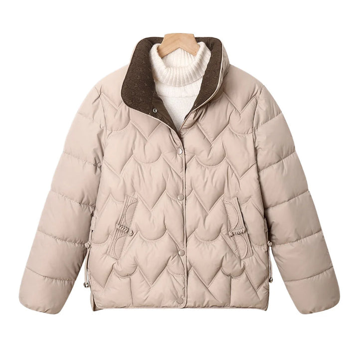 Damen kurze Steppjacke mit Bogensteppung und Druckknopfblende 5