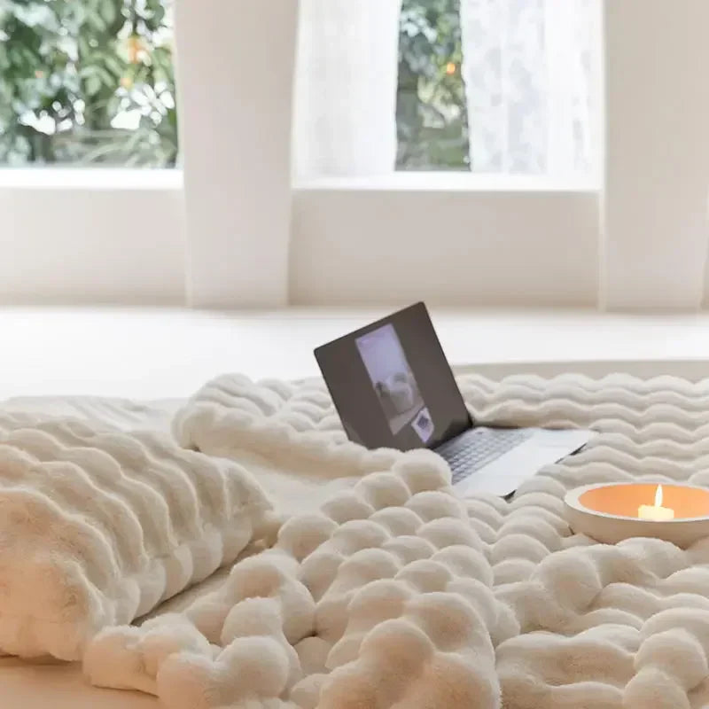 Det plysagtige tæppe, alle taler om! - WarmWool holder dig varm på kolde dage 6
