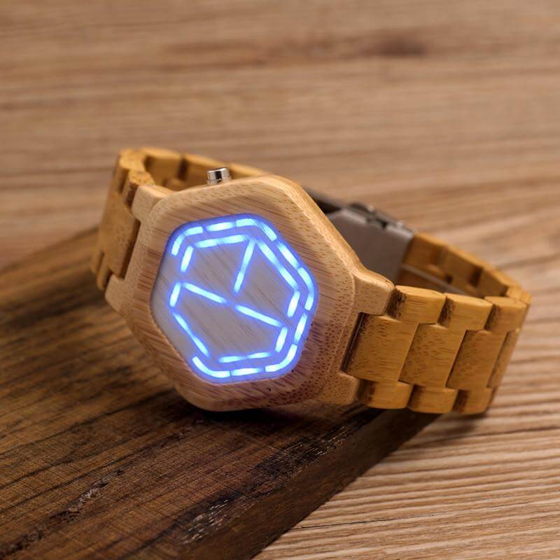 Digitalt LED-ur i træ 0