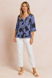 Dominika | Elegant bluse med blomsterprint og knapper 1