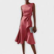 Elegant Asymmetrisk Midi Kjole til Kvinder - Tidløs Stil til Sommerfester 2
