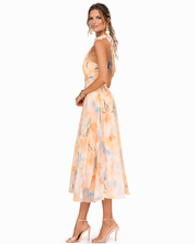 Elegant Halter-Neck Maxikjole med Akvarelmønster - Kjoler Tilbud Kvinder til Sommer 2