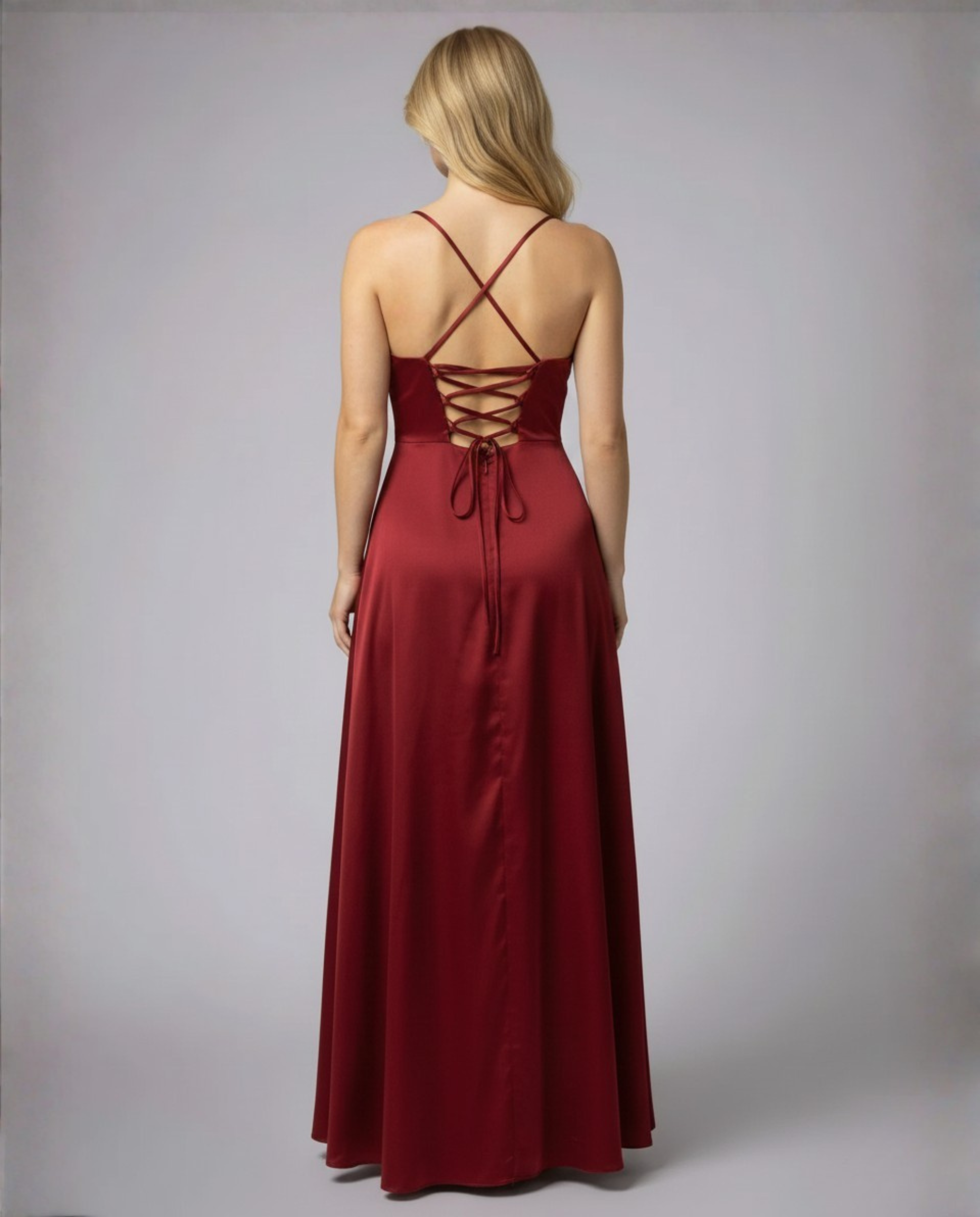 Elegant Maxikjole Til Kvinder Med Benslids Og Feminin Halsudskæring - Stilfuld Og Komfortabel Design 1