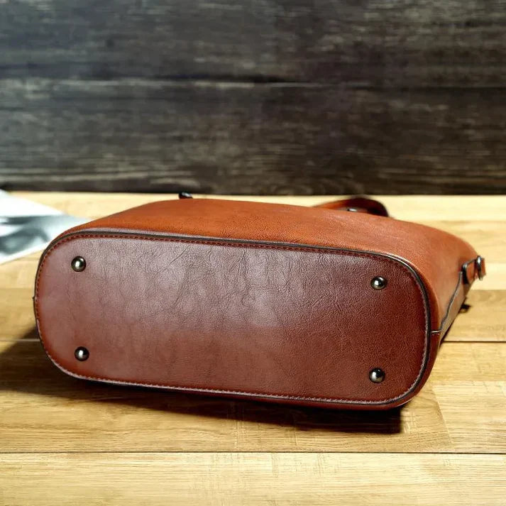 Elegant crossbody-taske til kvinder i funktionelt læder 2