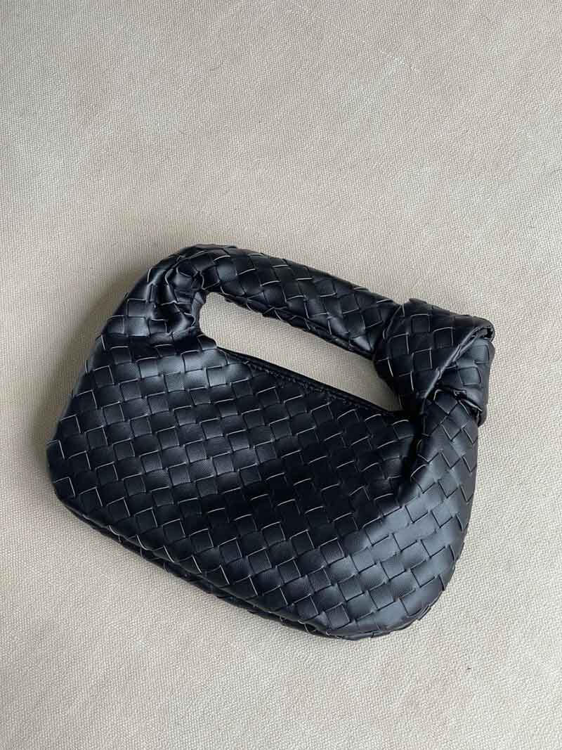 Elegant damehåndtaske i praktisk vegansk læder 7