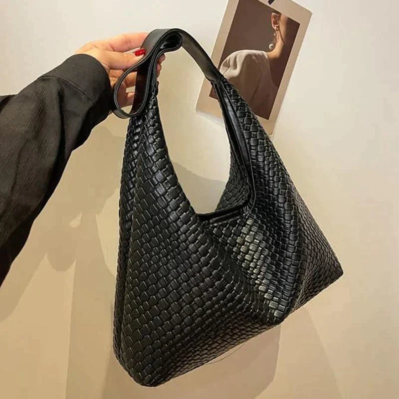 Elegant damehåndtaske i stilfuldt, slidstærkt læder 1