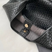 Elegant damehåndtaske i stilfuldt, slidstærkt læder 6