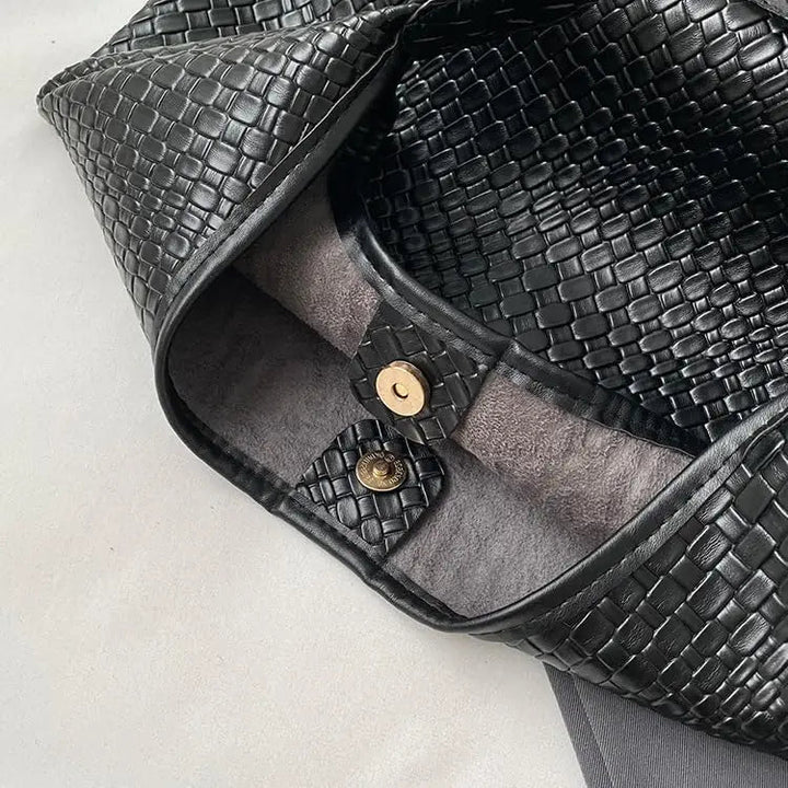 Elegant damehåndtaske i stilfuldt, slidstærkt læder 6