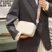 Elegant dametaske i ægte læder. Holdbar polyester-bomuldsblanding. 8