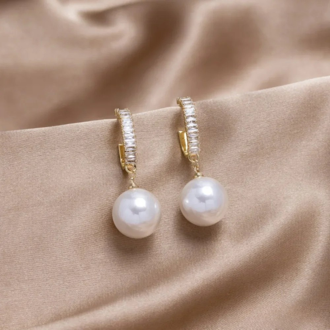 Elegante smykker med perler og kubiske zirkoner – perfekte til enhver lejlighed 0