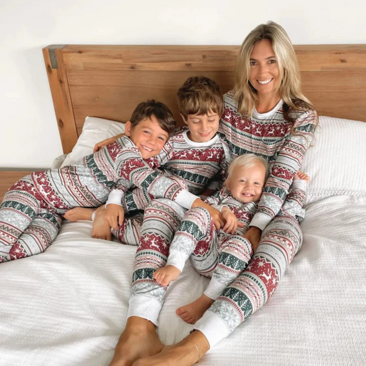 Familie julepyjamassæt i matchende blødt stof til alle aldre 0