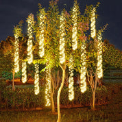 GlowCascade – Hængende LED-lyskæder til have- og terrasseindretning 1