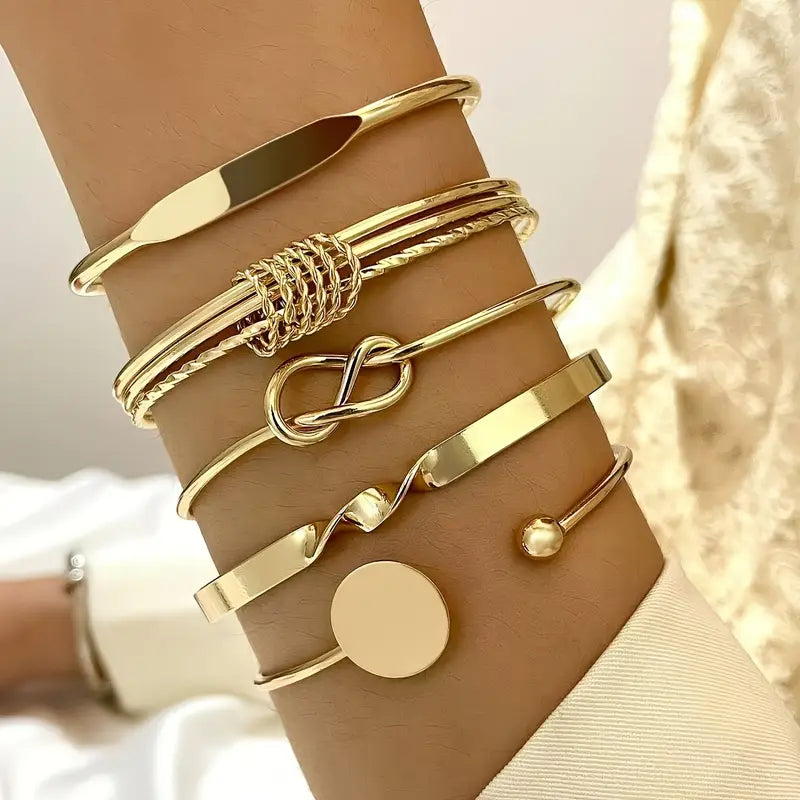 Guldfarvet armbåndssæt – Elegante smykker til enhver lejlighed, moderne design, høj kvalitet 0