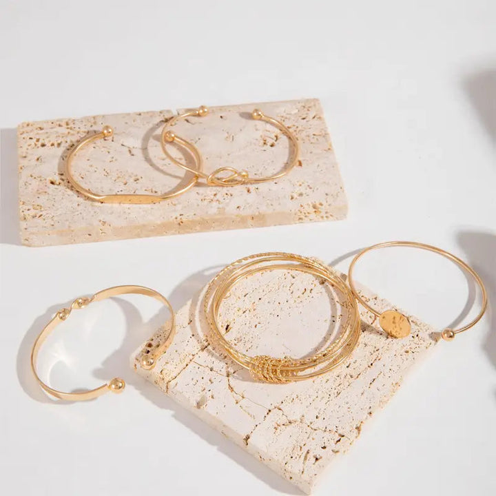 Guldfarvet armbåndssæt – Elegante smykker til enhver lejlighed, moderne design, høj kvalitet 2