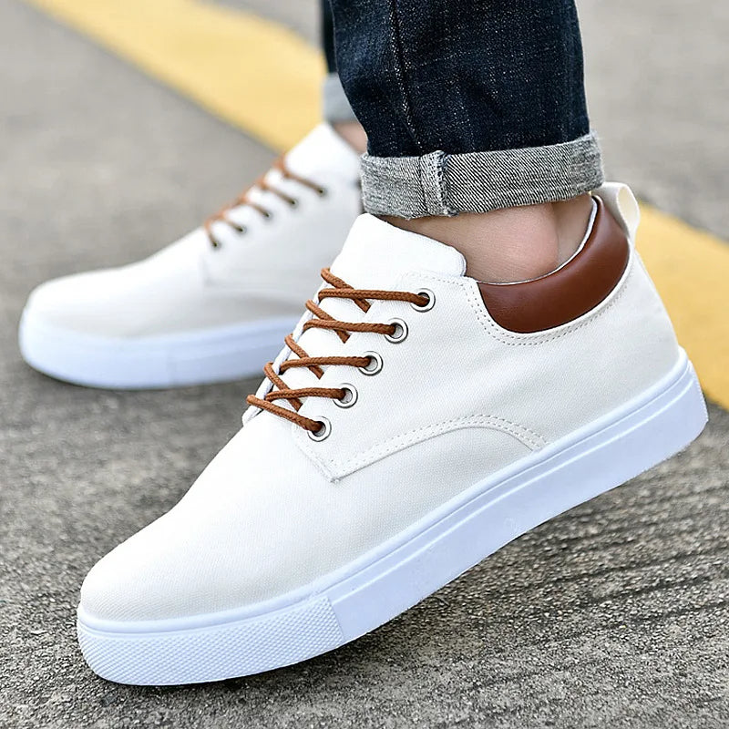 Herresneakers i komfortabel kanvasblanding 8