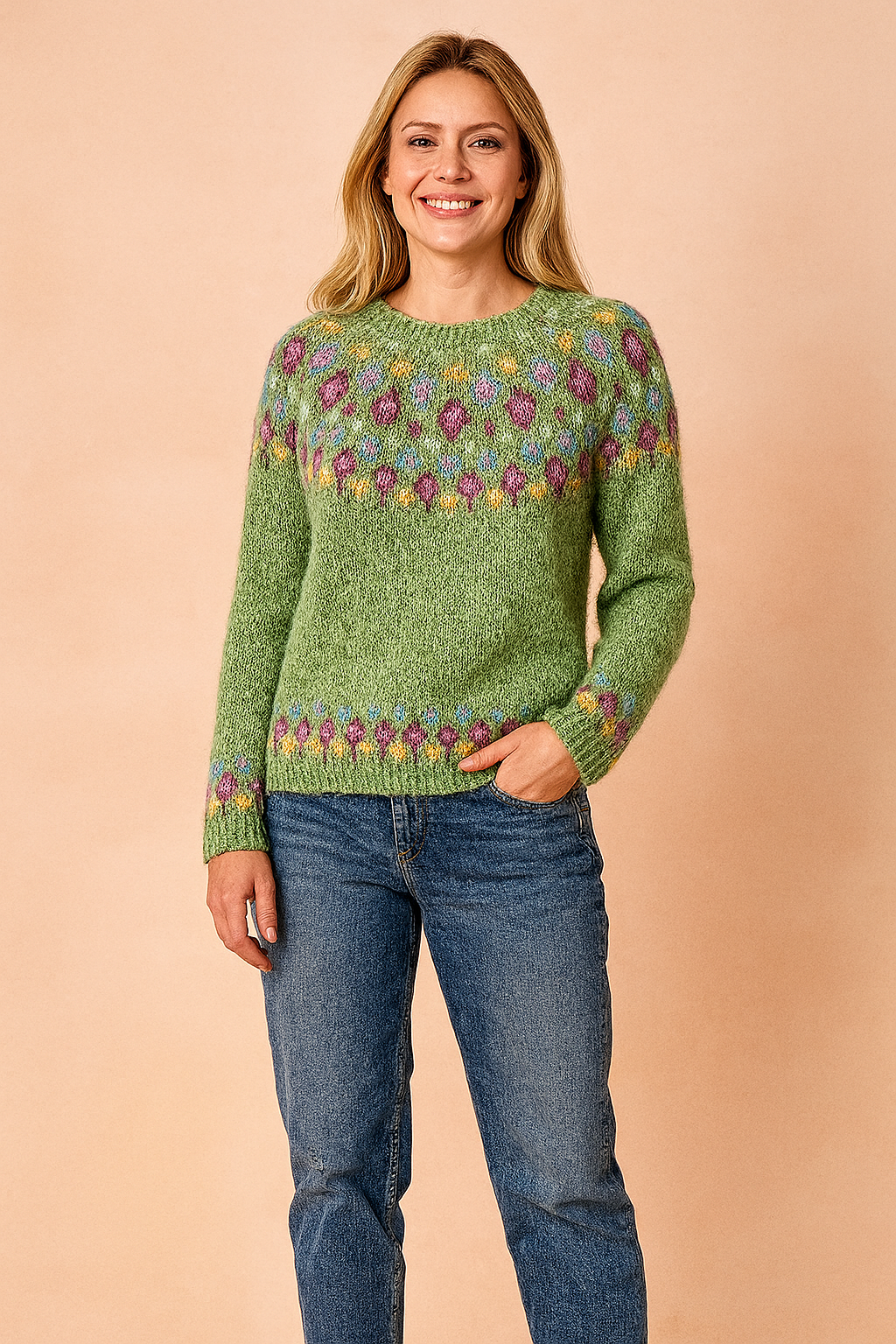 Izabela | Sweater med et farverigt mønster på toppen 0