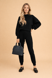 Klara | Hverdagssæt til kvinder med sweatshirt og løstsiddende joggingbukser 5