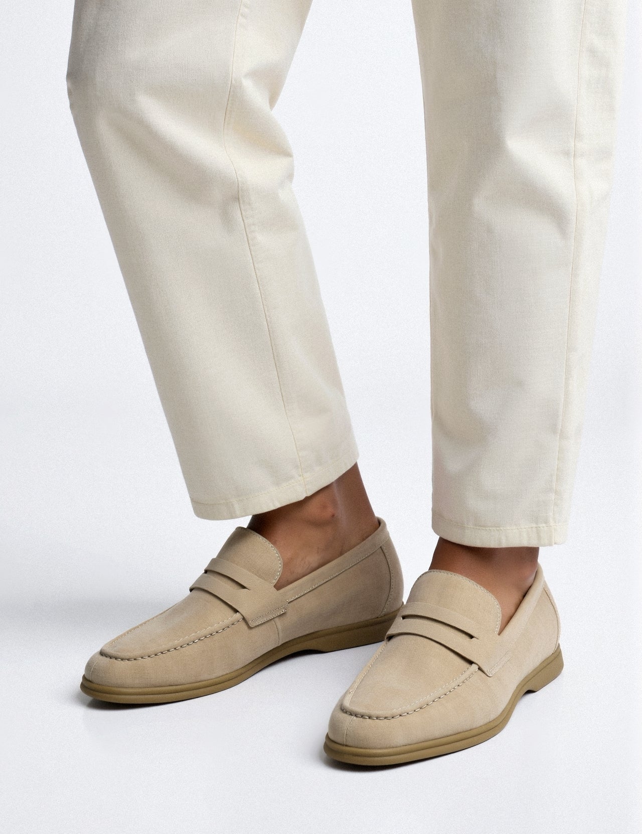 Komfortable slip-on loafers til mænd med syntetisk blandingssål og greb 0