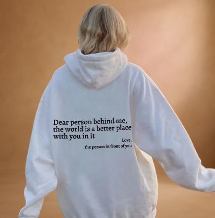 Lena | Oversized hættetrøje med trykt slogan "Kære person bag mig" 2