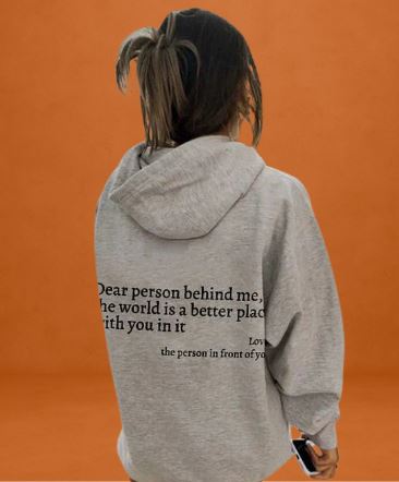 Lena | Oversized hættetrøje med trykt slogan "Kære person bag mig" 3