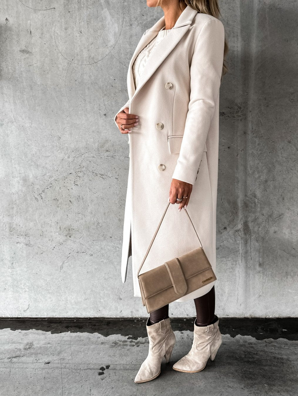 Carolina | Luksus Lang Uld Frakke til Elegant Stil
