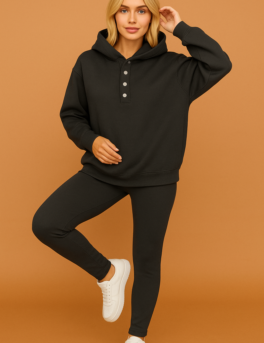 Nia | Tredelt sæt: Sweatshirt, leggings og sneakers 2