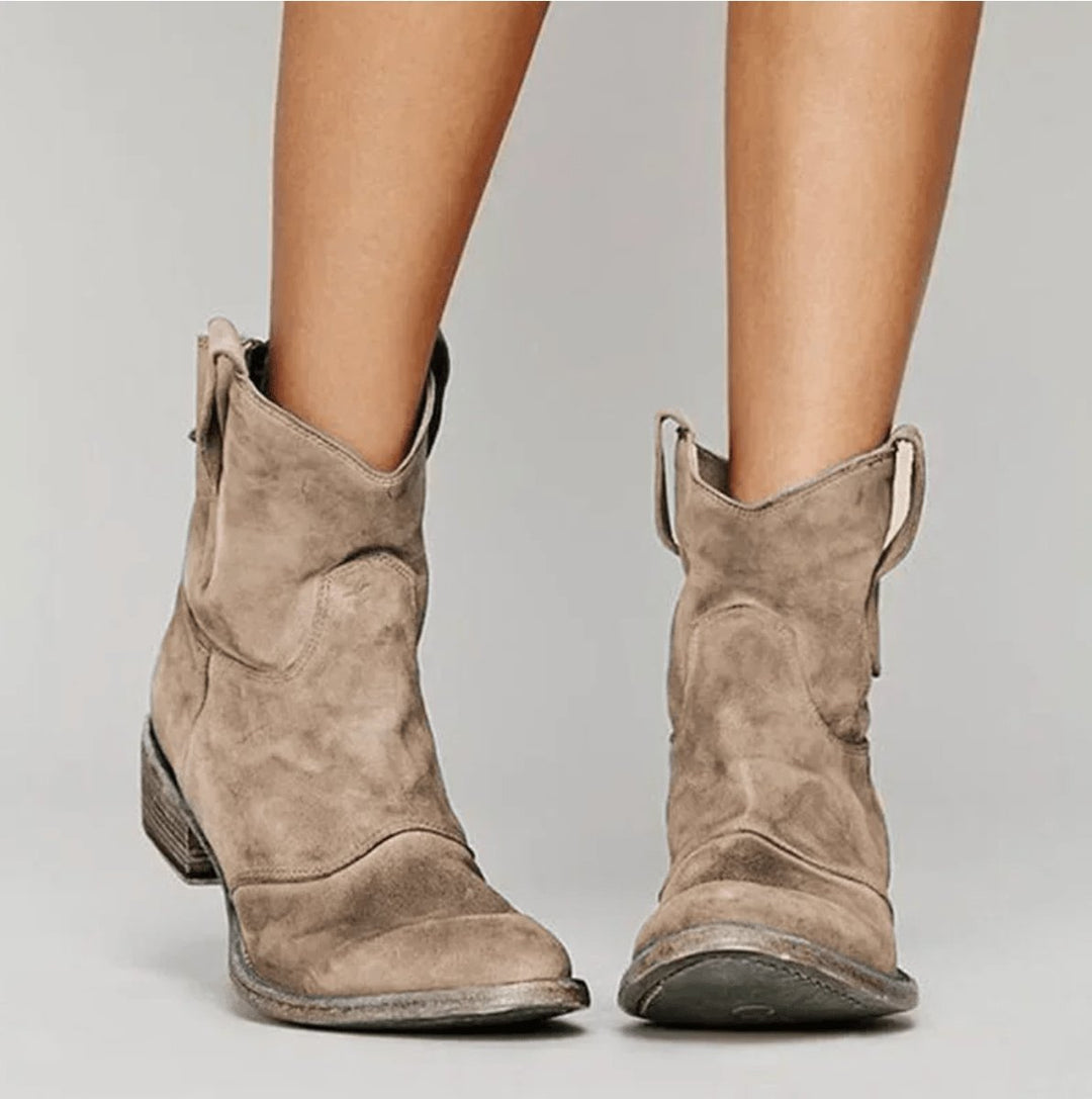 Orthopädische Damen Western Ankle Boots mit Arch Support und flachem Absatz 1