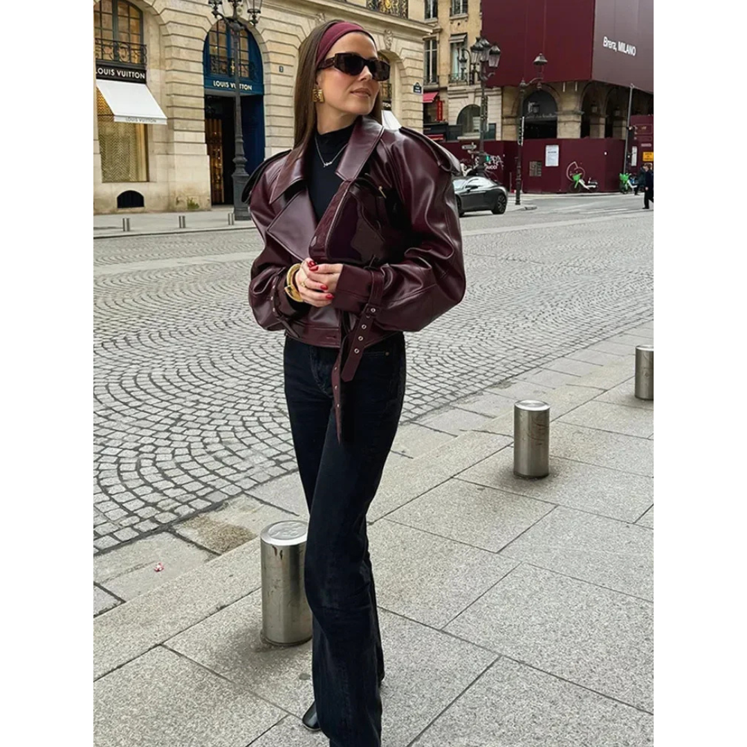 Oversized statement cropped jakke til kvinder | Bæltedesign 2
