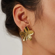Arabella | Stilfuld Vintage Guld Blomst Stud Øreringe