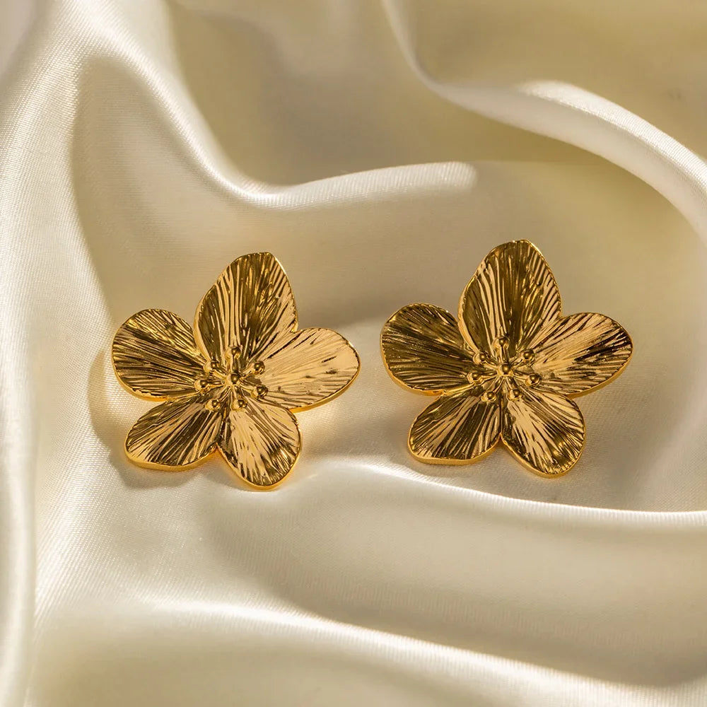 Arabella | Stilfuld Vintage Guld Blomst Stud Øreringe