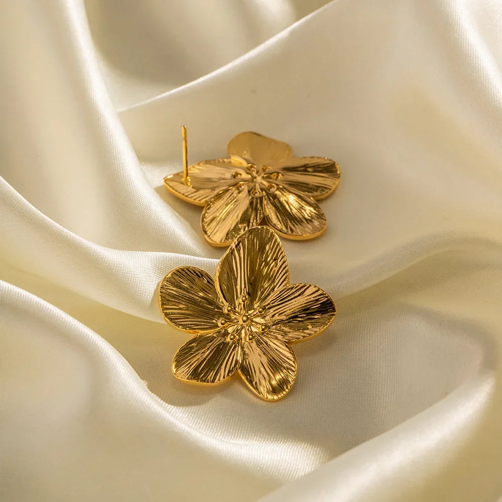 Arabella | Stilfuld Vintage Guld Blomst Stud Øreringe