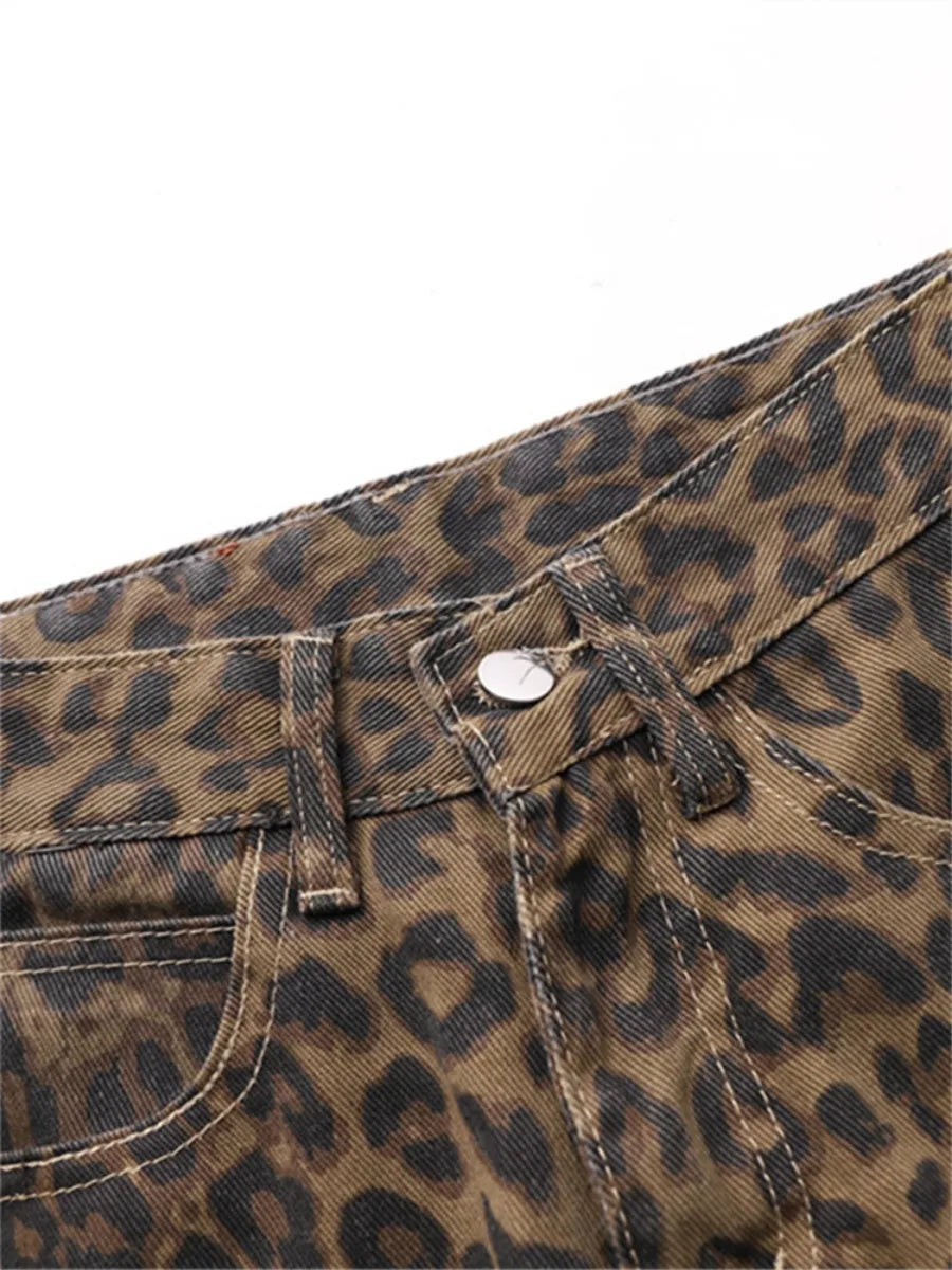 Damebukser med leopardprint og brede ben