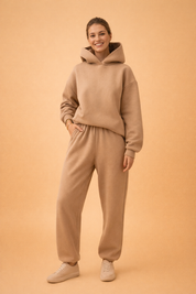 Natalia | Oversized hættetrøje og joggingsæt til kvinder