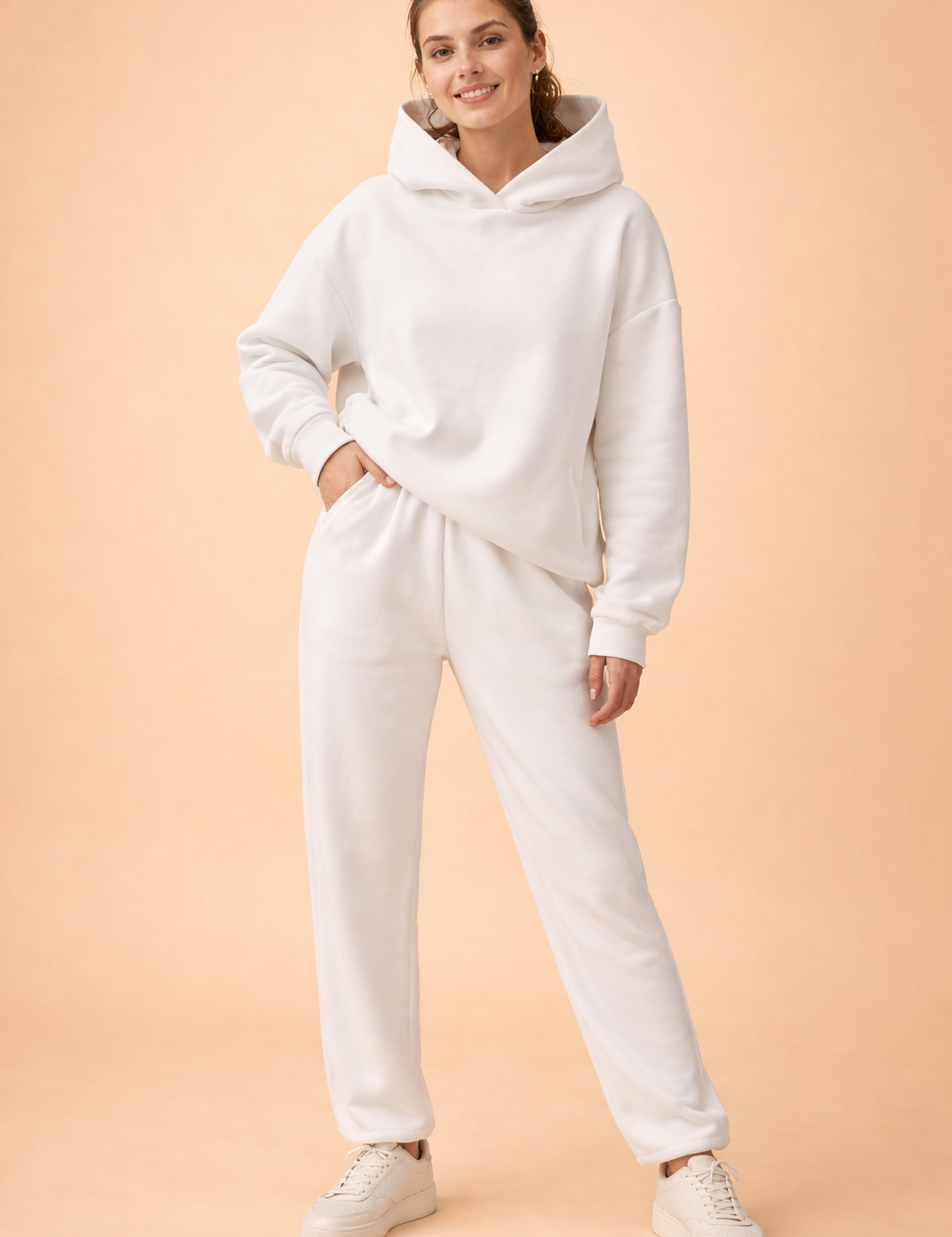 Natalia | Oversized hættetrøje og joggingsæt til kvinder