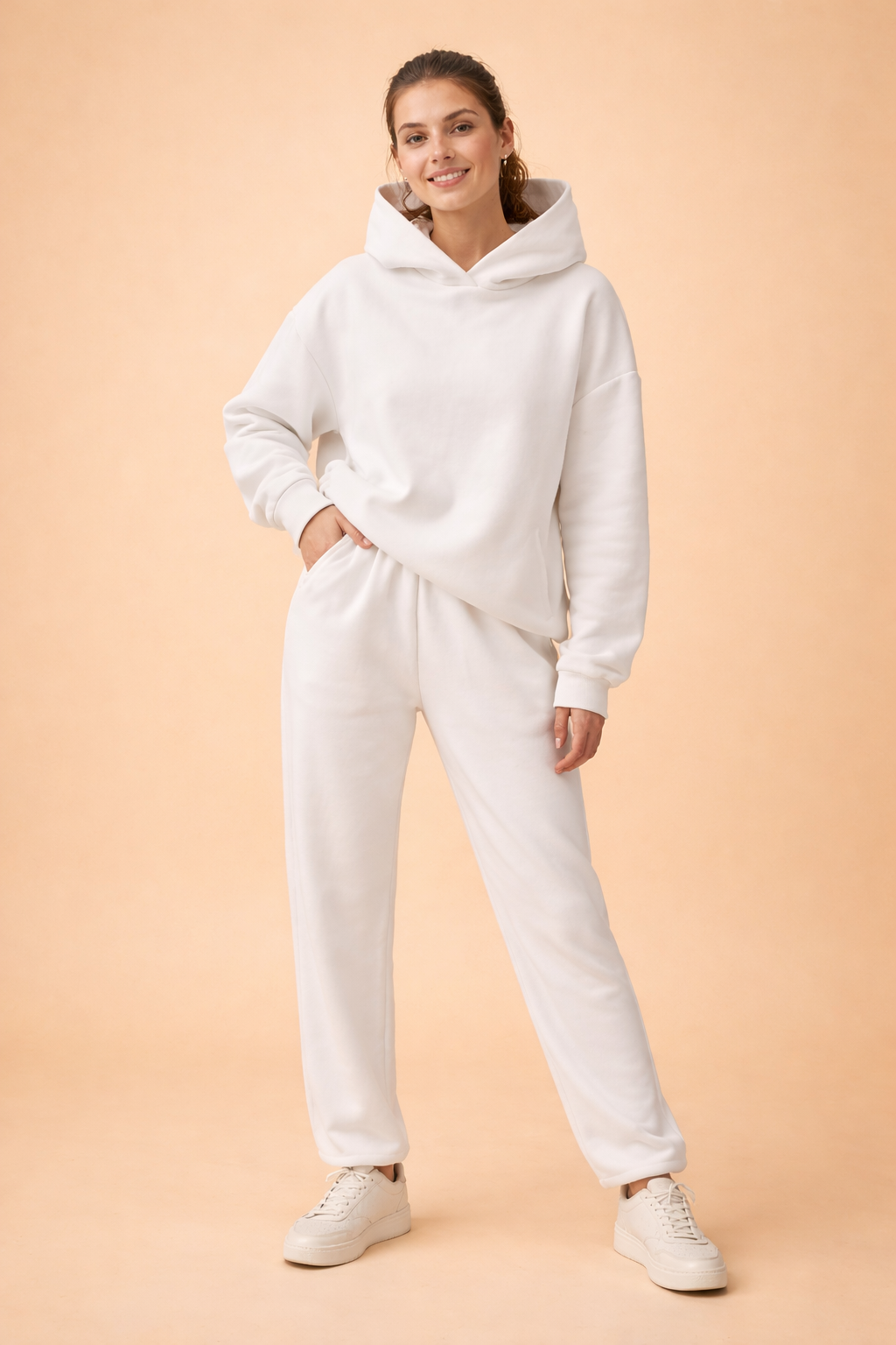 Natalia | Oversized hættetrøje og joggingsæt til kvinder