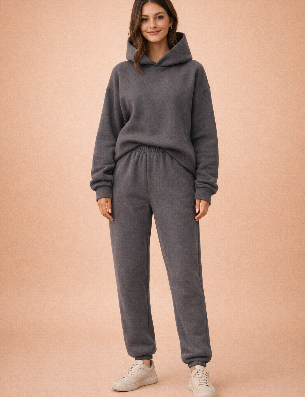 Natalia | Oversized hættetrøje og joggingsæt til kvinder