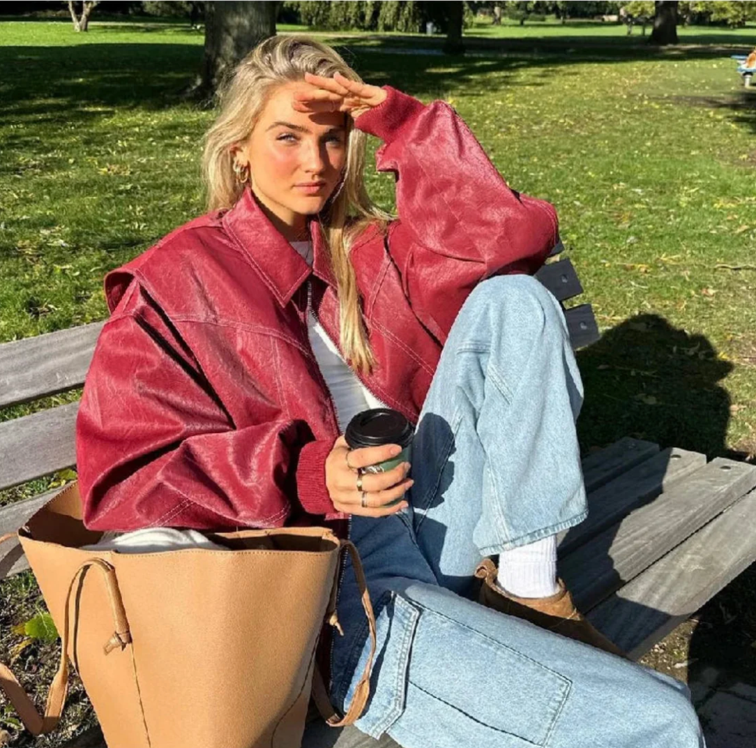 Stilfuld rød damejakke | Oversized 3