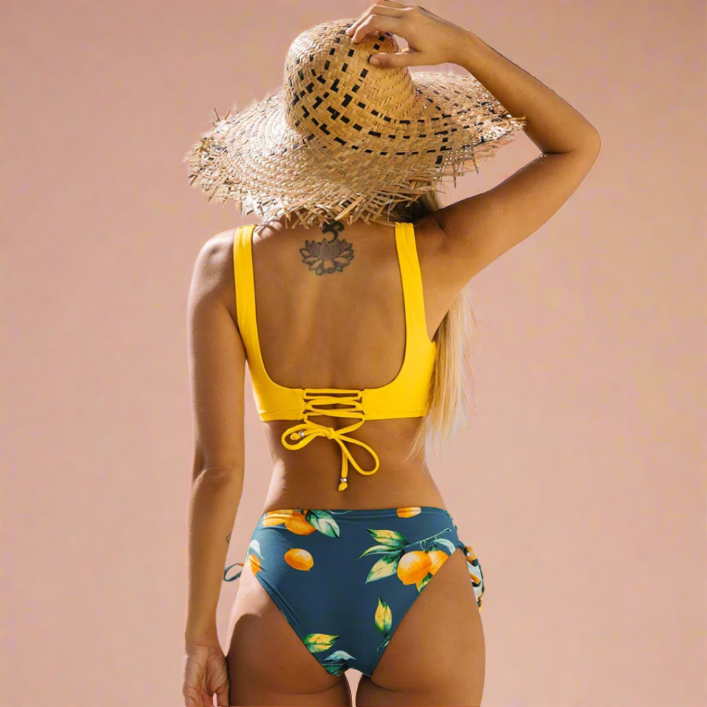 Stilfuldt Bikinisæt med Wrap Top og Justerbare Trusser til Sommeren 8