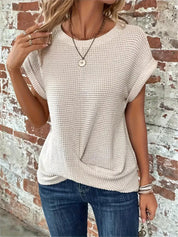 Vaffelstrikket Casual T-Shirt Til Kvinder - Elegant T-Shirt Med Flatterende Front Twist Og Afslappede Rullede Ærmer 4